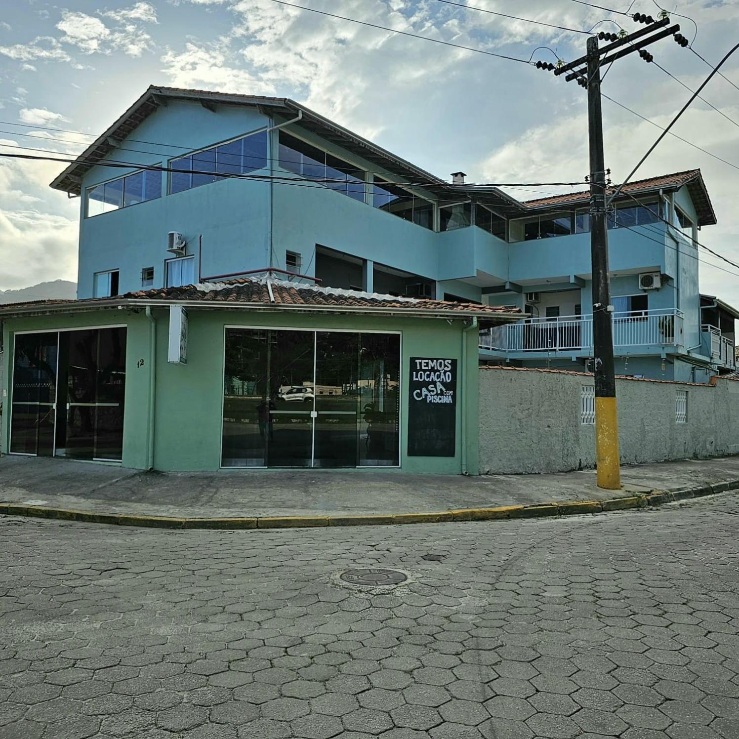 Mar